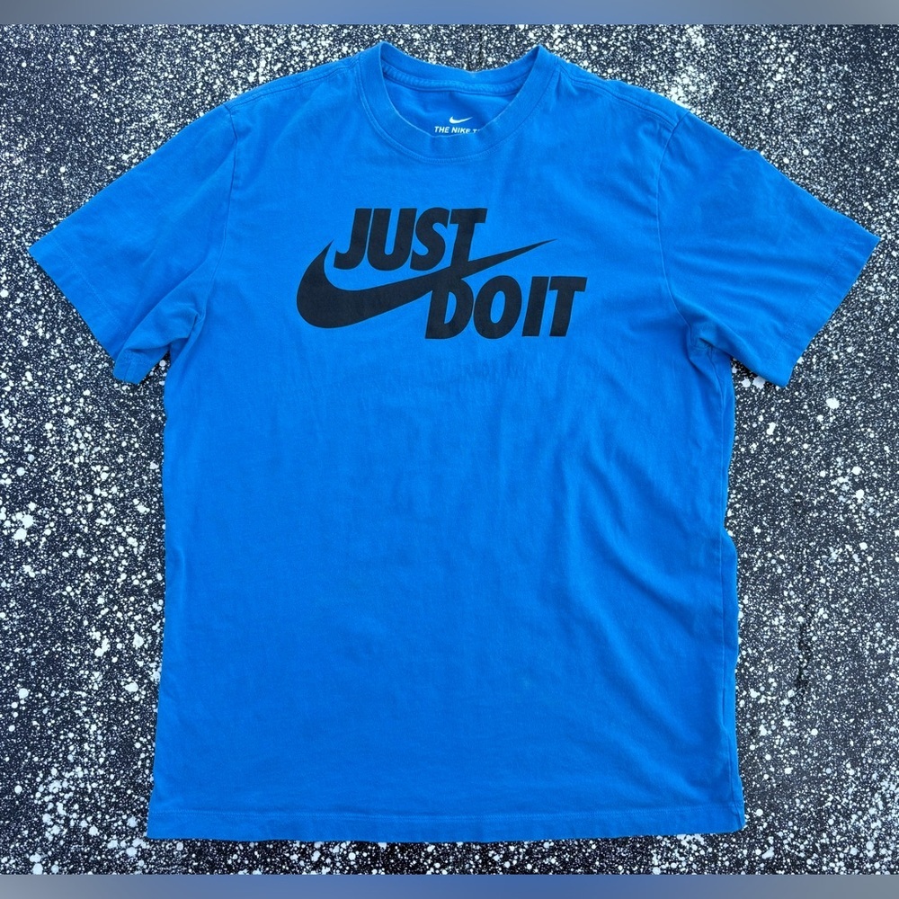 The Nike Tee ‘Just Do It’ Electric Blue / Black Size Medium EUC